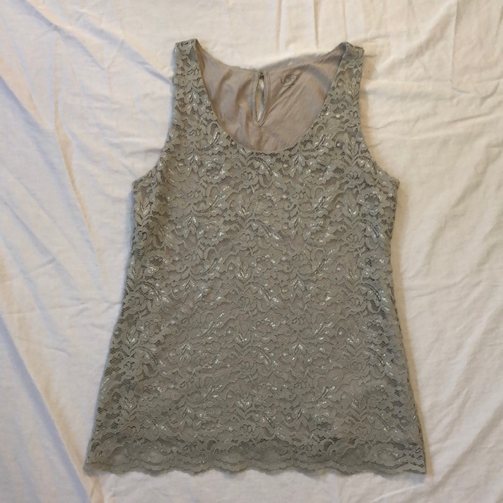🦋 Sparkly lace LOFT tank